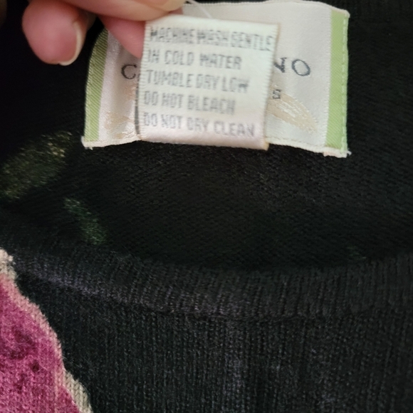 NWT CAPISTRANO Essentials Black Floral Crewneck Long Sleeve Knit Top Size 22/24 - Picture 10 of 11